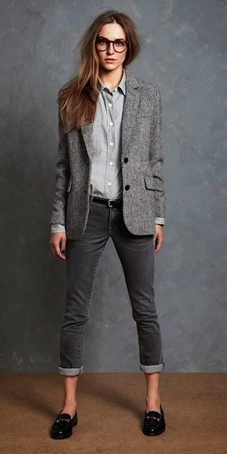 b147a61c1d07c1c999560f62add6dbc7desc39121737ri Glasses Outfit, Nerd Outfits, Blazer Outfits Casual, Grey Shirt Dress, Blazer Casual, Blazer Outfits For Women, Hipster Girls, Fashion For Petite Women, Look Formal