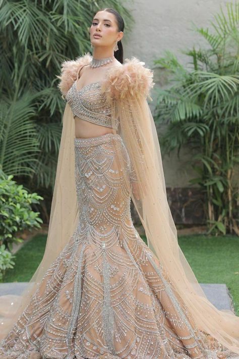 #BEAUTY ,#REALATIONSHIPS #Fashion #Outfits #Summer Outfits #Animals Engagement Dress For Bride, Reception Outfits, Indian Bridesmaid Dresses, Sangeet Outfit, Bridal Lehenga Designs, Latest Bridal Lehenga, Reception Outfit, Wedding Lehenga Designs, Lehenga Designs Simple