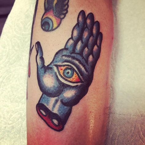 Higgs Hand flash done by Mario Desa Great Lakes Tattoo Chicago Dan Higgs Flash, Dan Higgs, Lakes Tattoo, Great Lakes Tattoo, Old Tattoos, Traditional Tattoos, Tattoo Flash, Tattoo Inspo, Great Lakes