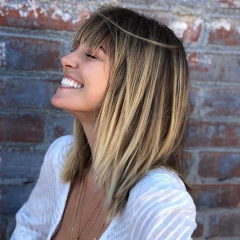 New Hair Trends, Shoulder Length Hair Cuts, Brown Blonde Hair, Beauty Stuff, Popular Hairstyles, Grunge Hair, Shoulder Length Hair, Great Hair, Womens Haircuts