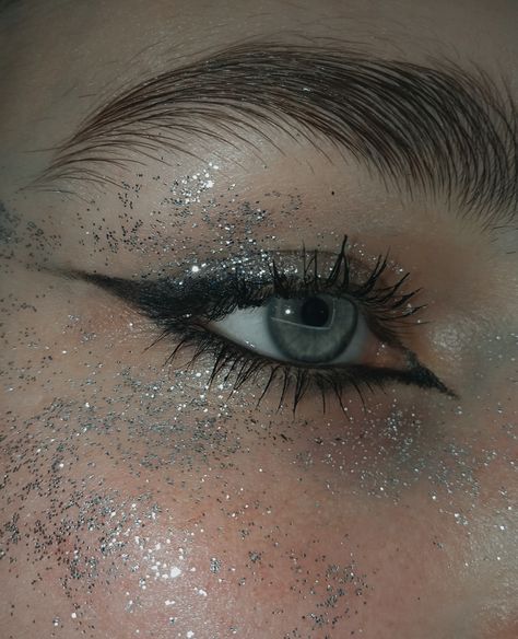 Make Up Euphoria, Fashion Shoot, Makeup Ideas, Most Beautiful, Make Up, Makeup, Birthday, 10 Things, Pins