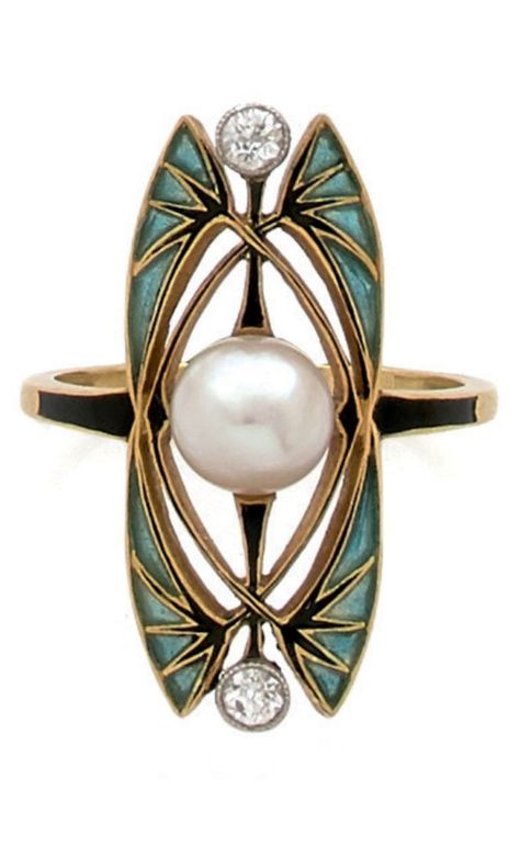 An Art Nouveau gold, platinum, plique-à-jour enamel, diamond and pearl ring, circa 1900. Diamond And Pearl Ring, Bijoux Art Deco, Bijoux Art Nouveau, Art Nouveau Ring, Golden Jewelry, Ringe Gold, Art Nouveau Jewelry, Deco Jewelry, Diy Schmuck