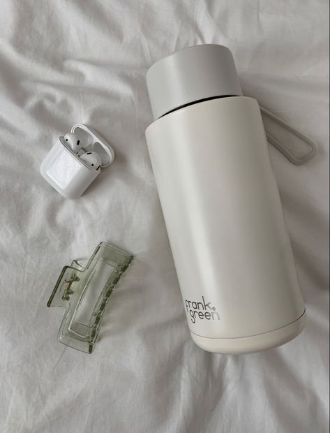 White Frank Green Bottle, Frank Green Drink Bottle Aesthetic, Frank Green Water Bottle Aesthetic, White Frank Green, Frank Green Aesthetic, Frank Green Water Bottle, Frank Greens, Basic Aussie, Black Hair Green Eyes