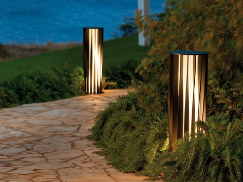 ATON - Outdoor free-standing lights from Unopiù | Architonic Solar Pathway Lights, Led Garden Lights, Lantern Floor Lamp, Urban Lighting, Lights Bedroom, Lawn Lights, Lamp Outdoor, Outdoor Lighting Landscape, Urban Furniture