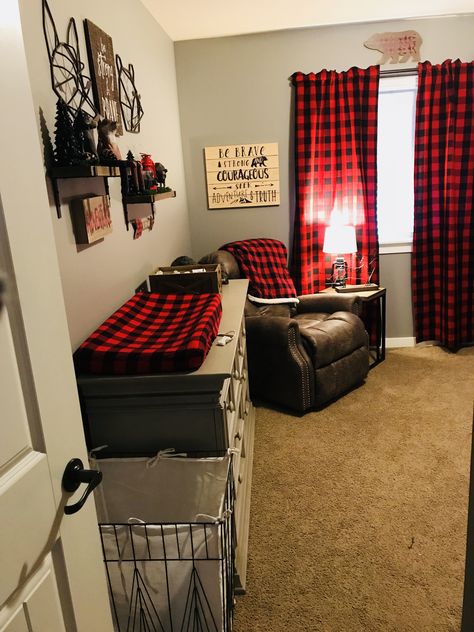 Buffalo plaid nursery Buffalo Plaid Nursery, Plaid Nursery, Farmhouse Nursery, Baby Room Neutral, Baby Nursery Neutral, Trendy Baby Nursery, Baby Boy Room Nursery, Nursery Room Boy, Rustic Nursery