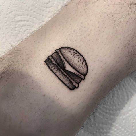 Mini burger tattoo design Pineapple Express Tattoo, Burger Tattoo Design, Mcdonald’s Tattoo, Bobs Burger Tattoo Ideas, Cheeseburger Tattoo, Hamburger Tattoo, Breakfast Tattoo, Burger Tattoo, Culinary Tattoos