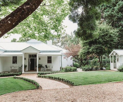 The transformation of a country garden in Orange, NSW Orange Nsw, White Farmhouse Exterior, Country Garden Design, Country Property, Australian Country, Weatherboard House, Outdoor Baths, Dream Farm, Farm Lifestyle