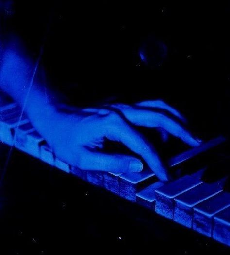 Blue Aesthetic Grunge, Ravenclaw Aesthetic, Blue Aesthetic Dark, Blues Piano, Dark Blue Wallpaper, Everything Is Blue, Baby Blue Aesthetic, Blue Aesthetic Pastel, Blue Pictures