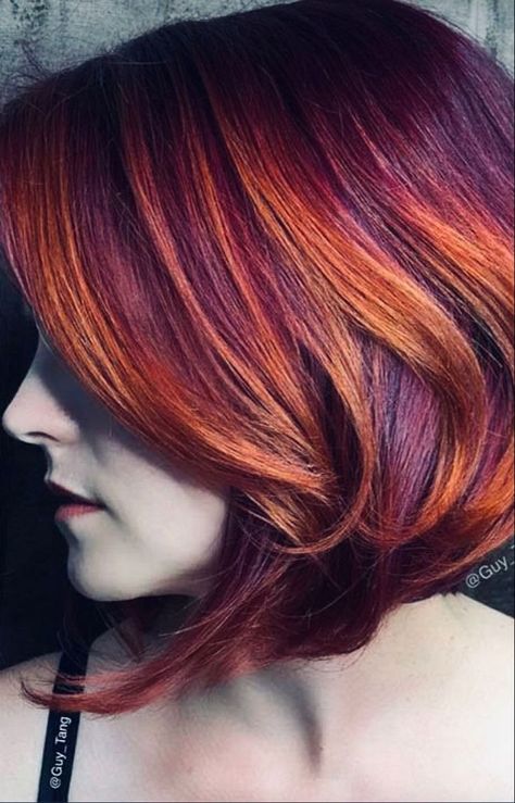 Fall 2023 Hair Color Trends Red, Fall 2023 Hair Color Trends, Bob Hair Color Ideas, Poppy O Hair, Exotic Hair, Purple Hair Highlights, Medium Shag, Vivid Hair, Sunset Hair