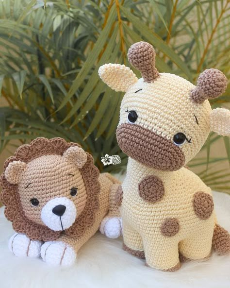 Safari Amigurumi, Crochet Mandala Pattern, Crochet Mandala, Crochet Diy, Safari Baby, Crochet Shoes, March 17, Bead Crochet, Safari Animals