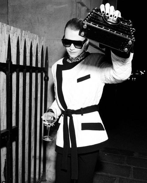 No Pictures, Please! – CR Fashion Book No Pictures Please, Cr Fashion Book, Dark Sunglasses, Bal Harbour, Black Leather Coat, Fashion Book, Flashing Lights, Vegas Baby, The Oscars