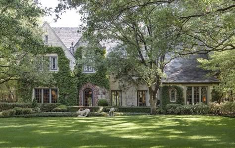 Dream home 1920s Architecture, English Architecture, English Manor Houses, Brick Exterior House, English Manor, Tudor House, English House, Dream House Exterior, Highland Park