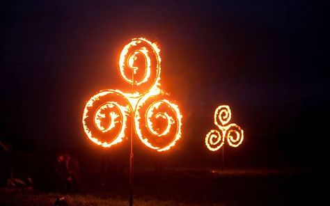 Celtic Paganism, Pagan Holidays, Ancient Irish, Profile Instagram, Irish Festival, Celtic Festival, Irish Mythology, Fire Festival, May Days