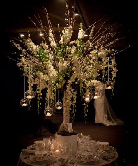 So pretty! Flowers Hanging From Tree, Pussywillow Wedding, Flower Balls Hanging, Hanging Globes, Photo Centerpieces, Preston Bailey, Bouquet Centerpiece, Tree Centerpiece, Manzanita Tree