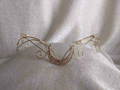 Moon Circlet Crown, Elven Royalty, Gold Circlet, Oc Costume, Elven Crown, Elven Tiara, Wire Crown, Crystal Crowns, Fair Outfit