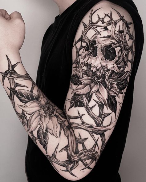 Thorn Tattoo, Back Tattoos, Skull Tattoos, Reference Images, I Tattoo, Skull Tattoo, Sleeve Tattoos, Tatting, Instagram Photos