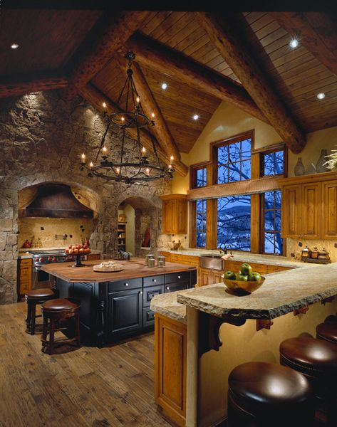 Log Cabin Interior Design, Cabin Interior Design, Log Cabin Interior, Rustic Country Kitchens, Interior Design Rustic, Rustic Kitchen Design, Cabin Kitchens, Kitchen Designs Layout, Kitchen Fireplace