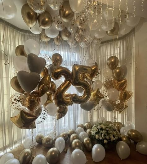 25th Birthday Ideas For Her, 25 Birthday Decorations, My 25th Birthday, 50th Birthday Balloons, Birthday Balloons Pictures, Surprise Birthday Decorations, 18th Birthday Party Themes, 22 Birthday, 25th Birthday Cakes