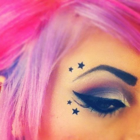 I need to get back into the stars--I'll have to practice again now. Star Face Tattoo, Rock Star Makeup, Tattoo On Face, Small Face Tattoos, Face Tats, Face Tattoos For Women, Star Face, Wicked Tattoos, Facial Tattoos