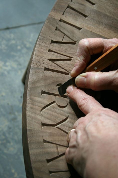 Stone Lettering, Ancient Writing, Oak Bench, Stone Engraving, Chip Carving, Diy Clothes Design, Wood Carving Patterns, Carving Knife, Wood Carving Art