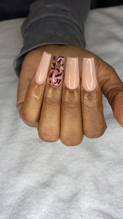 Nails With Rose Petals, Rose Petal Nails, Petal Nails, Nail Inspiration, Rose Petals, Red Nails, Nails Inspiration, Nail Ideas, Nail Inspo