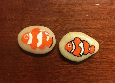 Clown fish, painted rocks, fish, acrylic paint, brushes and stylus.  #nemo #notwoalike #rocksforyou #oninstagram #shaninszanyrocks #onfacebook Nemo Rock Painting, Fish Acrylic, Rock Hunting, Acrylic Paint Brushes, Happy Stones, Clown Fish, Painted Stones, Billiard Balls, Billiard Table