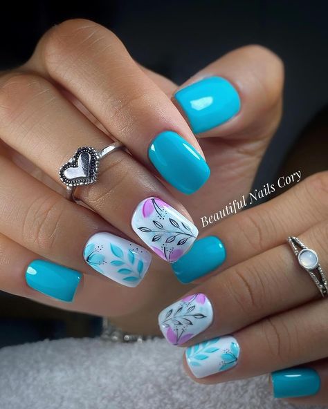 100+ Pretty Spring Nail Designs To Try This Year - NailGet Magnetic Nails, New Nail Designs, Cute Spring Nails, Latest Nail Art, Vibrant Nails, Mermaid Nails, Perfect Eyes, Beach Nails, Nail Designs Spring