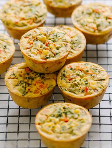 Chickpea Powder Recipes, Chickpea Quiche, Chickpea Muffins, Muffin Vegan, Vegan Frittata, Simple Veganista, Chickpea Flour Recipes, Frittata Muffins, Sweet Potato Breakfast Hash