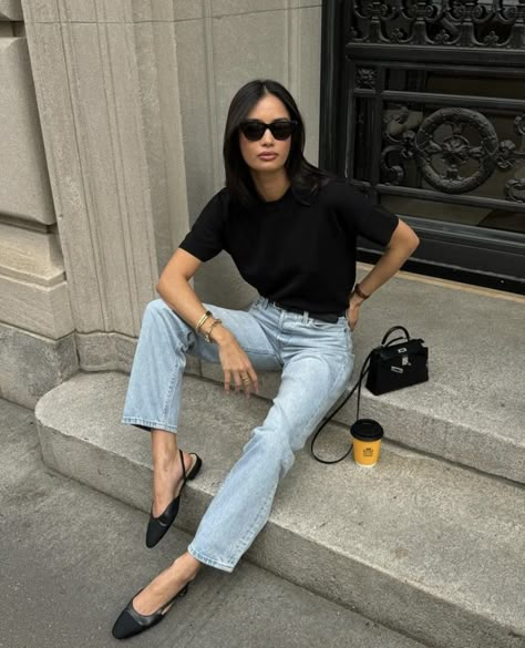 Kelsey Merritt Outfits, Ballet Flats Outfit, Looks Jeans, Look Office, Flats Outfit, Minimal Chic, Dinner Outfits, Casual Chic Outfit, After Hours