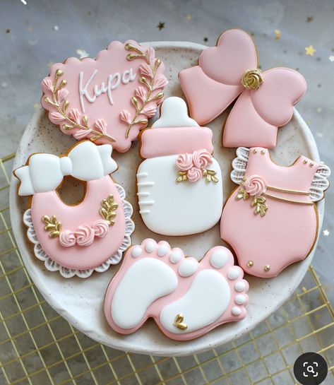 Biscotti Baby Shower Bebe, Girl Baby Shower Cookies Decorated, Newborn Cookies, Baby Shower Cookies Neutral, Baby Bottle Cookies, Baby Shower Sweets, Royal Iced Cookies, Idee Babyshower