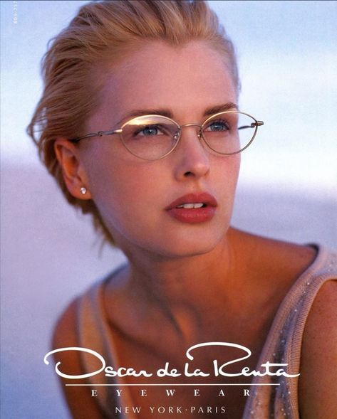 90s Glasses Frames, Office Glasses, 90s Glasses, American Advertising, Nerdy Glasses, Glasses Inspo, Glasses Inspiration, Types Of Glasses, Oversized Glasses