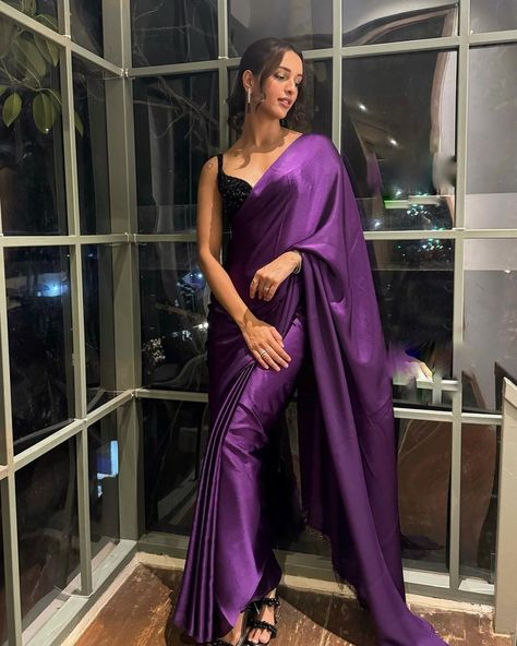 #akramwritess Purple Satin Saree, Saree Purple, Tripti Dimri, Blouse Satin, The Artist Movie, Simple Saree Designs, Purple Saree, Fancy Sarees Party Wear, Simple Sarees