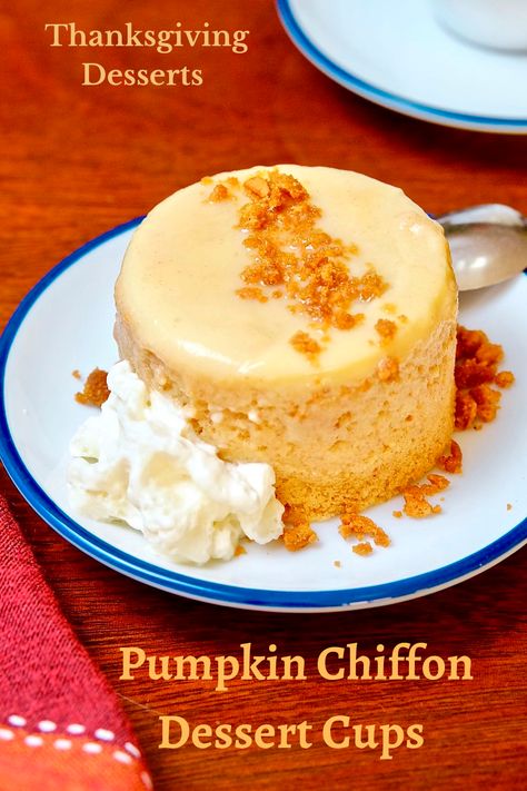 Light Pumpkin Desserts, Low Calorie Fall Desserts, Chiffon Cheesecake, Desserts Layered, Pumpkin Pudding Recipes, Pumpkin Chiffon, Thanksgiving Desserts Pumpkin, Healthy Thanksgiving Desserts, Easy Pumpkin Dessert