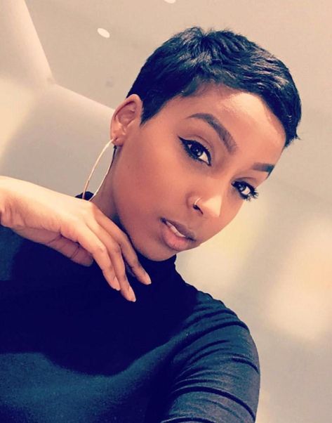 Very Short African American Cut #shorthairweddingstyles Short Hair Styles African American, Short Black Hair, Short Weave, Hairstyle Short, Short Sassy Hair, Sassy Hair, Short Black Hairstyles, Penteado Cabelo Curto, Short Pixie Haircuts