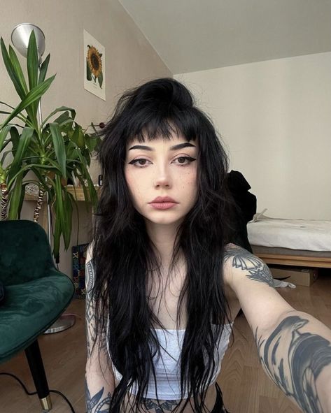 Baby Bangs Long Hair, Rustic Architecture, Goth Hair, Long Hair With Bangs, Alternative Hair, Long Black Hair, Long Hair Cuts, Hairstyles With Bangs, Pretty Hairstyles