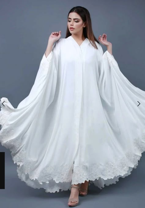 White Color Combinations, Minimal Embroidery, Kaftan Designs, Bridal Dresses Pakistan, Crochet Cable, Stylish Short Dresses, Long Dress Design, Beautiful Pakistani Dresses, Fancy Dresses Long