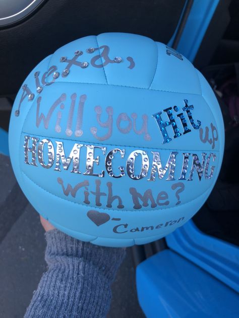 Volleyball Themed Promposals, Cute Homecoming Signs Volleyball, Volleyball Prom Proposal Ideas, Prom Proposal Volleyball Ideas, Cute Hoco Signs For Volleyball, Hoco Proposals Ideas Waterpolo, Volley Ball Homecoming Proposal, Promposal Volleyball Ideas, Cute Hoco Proposals Volleyball