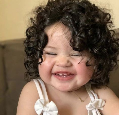 Curly Hair Baby, Girl With Curly Hair, Baby Fashionista, Chubby Babies, Curly Girl Hairstyles, Future Mom