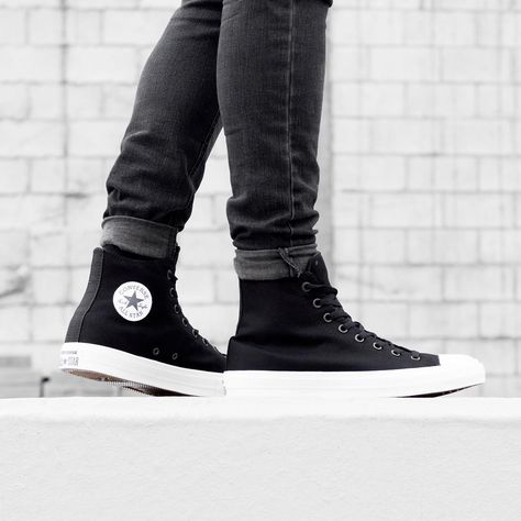 HYPEBEAST on Instagram: “#copordrop?: @converse Chuck Taylor All Star II “Black” Photo:@parker” Mens Converse Outfit, Converse Black, Outfits With Converse, Converse Sneakers, Trendy Sneakers, Converse Chuck Taylor All Star, Clothing Styles, Sneaker Collection, Winter Shoes