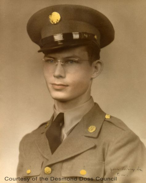 Desmond Doss, Hacksaw Ridge, Medal Of Honor Recipients, Combat Medic, Historical People, Mel Gibson, Band Of Brothers, Veteran’s Day, Medal Of Honor