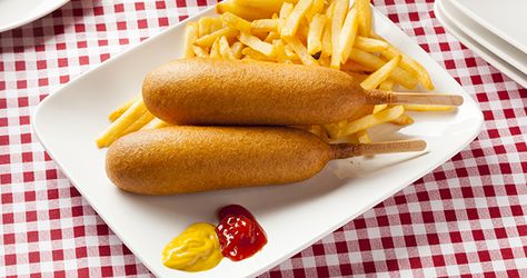 Recipe | DIY dagwood dogs | The Weekend Edition Corndog Recipe, School Lunch Recipes, Carnival Food, Corn Dog, Food T, Corn Dogs, Fair Food Recipes, Dog Recipes, Game Day Food