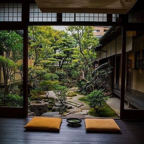 Japanese House Design, Japanese Home Design, Traditional Japanese Architecture, Japanese Style House, Traditional Japanese House, Japan Garden, Japanese Interior Design, Bamboo House, Modern Style Homes