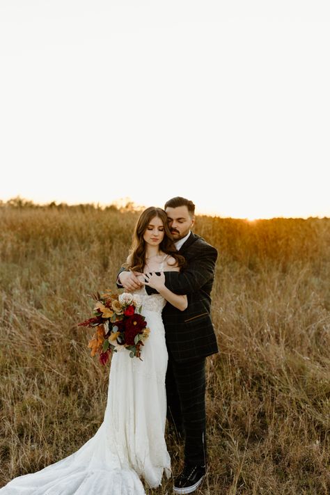 Fall wedding photos, fall wedding 2022 Fall Wedding Picture Ideas, Fall Wedding Photo Ideas, Fall Wedding Pictures, Fall Wedding Ideas, Fall Wedding Photos, Holy Matrimony, Oklahoma Wedding, Wedding Poses, Wedding Photoshoot