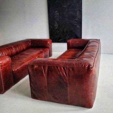 Big Leather Couch, Apartment Decor Inspiration, Apartment Inspiration, Dream Rooms, Dream House Decor, Restoration Hardware, Interior Inspo, Interior Furniture, Dream Home Design