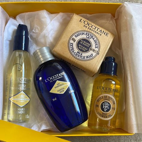 New, Never Open Or Use 1x Immortelle Oil Make Up Remover 1x Immortelle Essential Water 1x With Shea, Milk Extra Gentle Soap Bar 1x 10% Shea Oil Body Shower Oil Not In Original Box. I’ll Put Them In One Of The L’occitane Gift Box For You. Luxury Shower Products, Mode Zendaya, Slow Beauty, Body Shower, Shower Oil, Fancy Makeup, Make Up Remover, L Occitane, Body Skin Care Routine