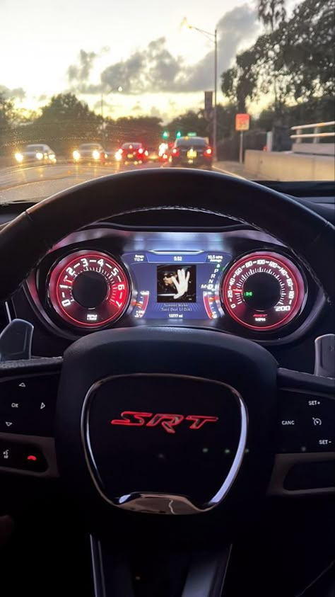 Lamborghini Huracan Interior, Black Dodge Charger, Mclaren Racing, Dodge Charger Hellcat, Charger Srt Hellcat, Dodge Charger Srt, Pimped Out Cars, Dream Cars Jeep, Srt Hellcat