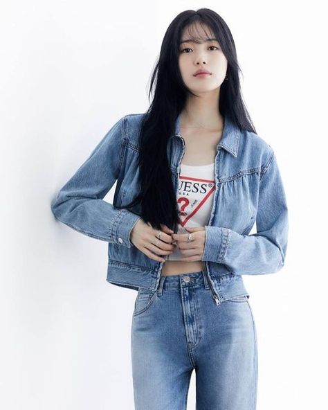 Suzy Bae Fashion, Bea Suzy, Suzy Instagram, Denim Photoshoot, Suzy Bae, Bae Suzy, Korean Girl Fashion, Korean Actresses, Korean Celebrities