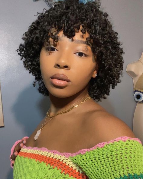 3b Afro, 3c Natural Hair, Natural Hair Woman, Short Natural Curly Hair, Natural Curly Hair Cuts, Twa Hairstyles, Chin Length Hair, Natural Hair Short Cuts, Goddess Hairstyles