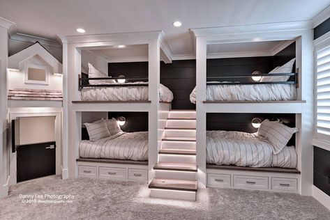 Guest Room Beds With Stairs, Resort House, Sleepover Room, Bed Options, Bunk Bed Rooms, Bunk Beds Built In, Bunk Rooms, Bunk Beds With Stairs, Hiasan Bilik Tidur