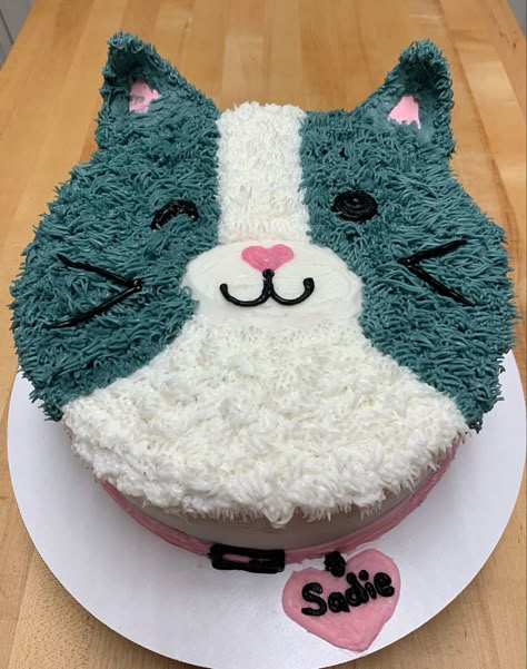 Simple Cat Cake, Calico Cat Cake, Cat Party Cake, Cat Shaped Cake, Kitty Cat Cake, Diy Cat Cake, Cat Cupcake Cake, Cat Face Cake, Kitty Cakes Birthdays